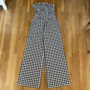 Black and white jumpsuit!